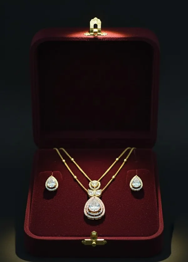 Silver_Brass_Necklace_Set_For_Women